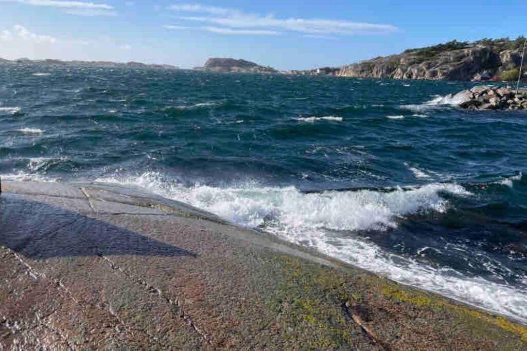 Ny Laegenhet Pa Markplan Med Havsutsikt Strömstad Zewnętrze zdjęcie